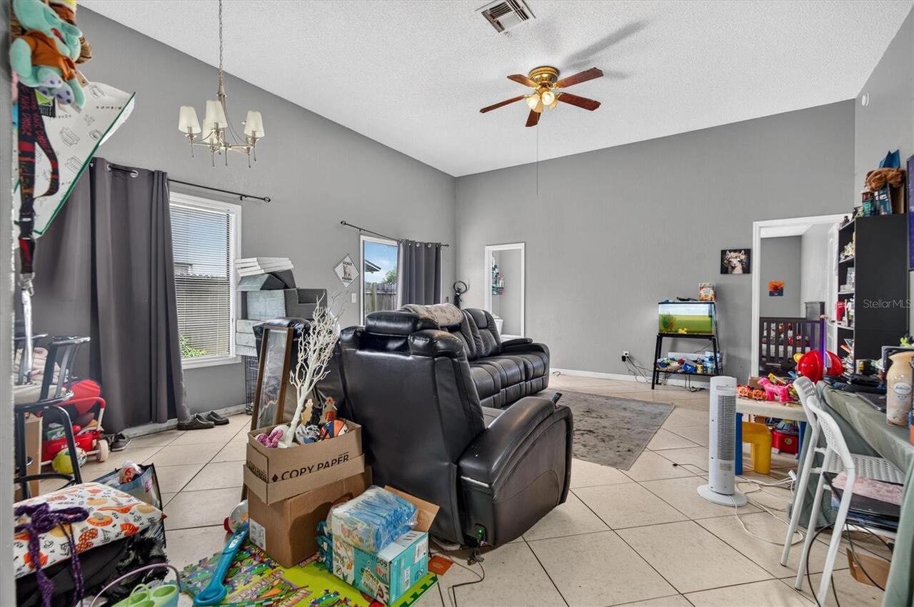 Listing Photo 9