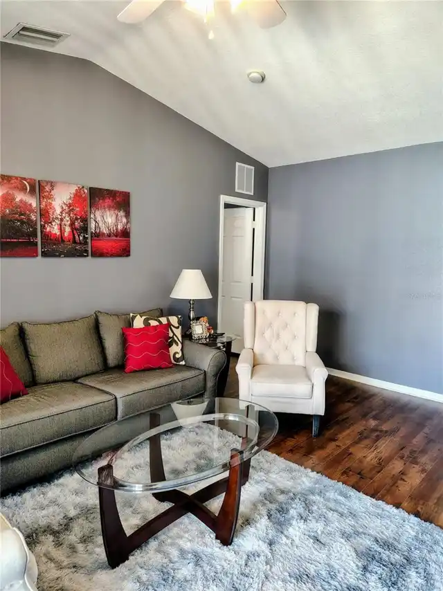 Listing Photo 7