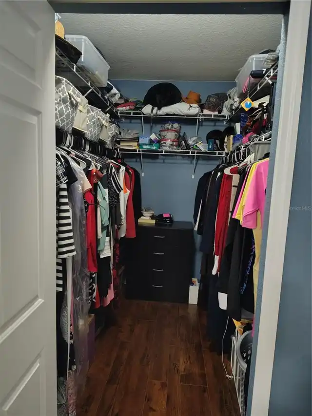Listing Photo 9