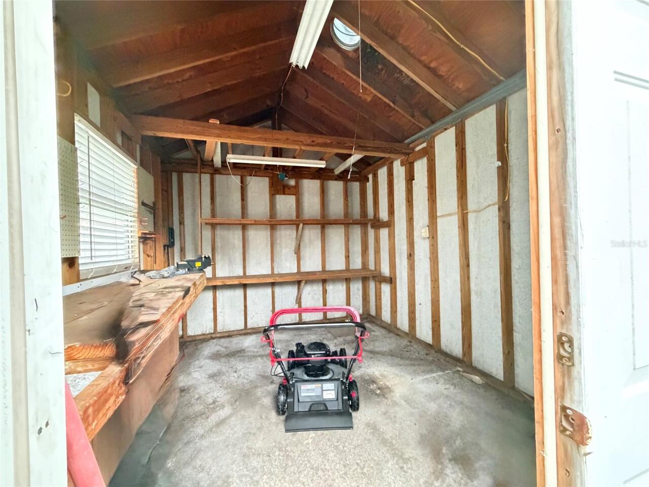 Listing Photo 12