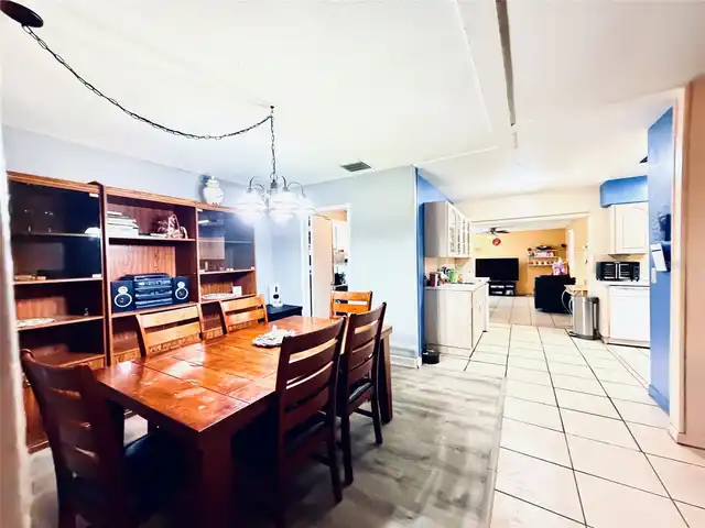 Listing Photo 14