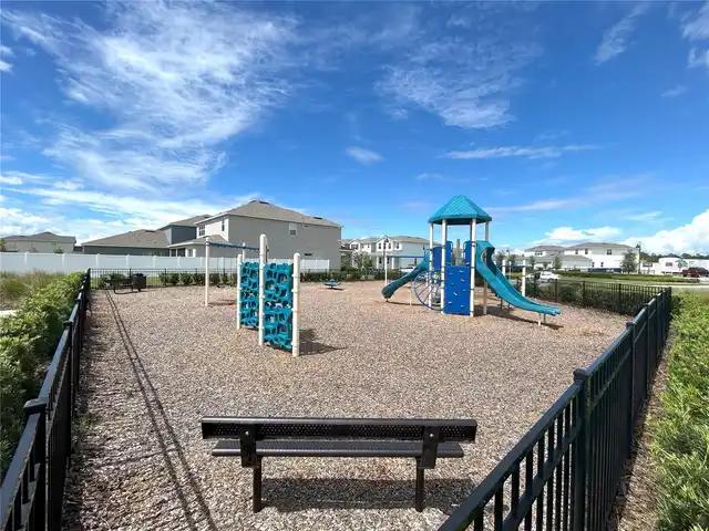 Listing Photo 22