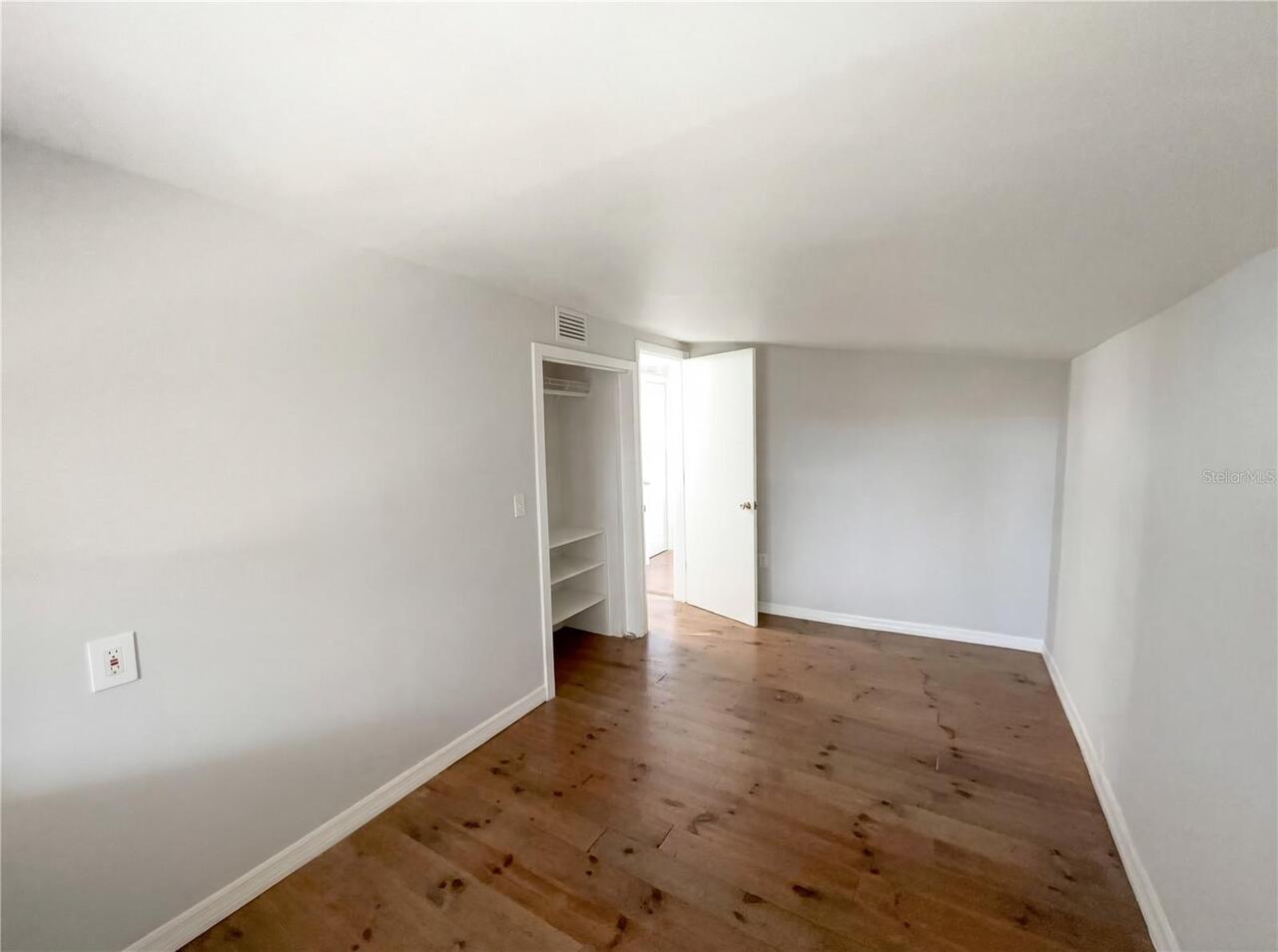 Listing Photo 7