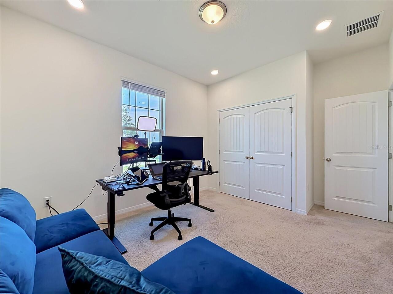 Listing Photo 9