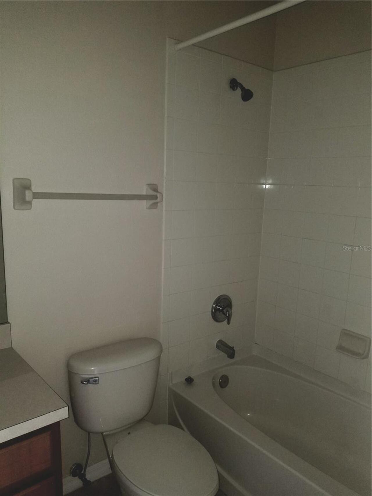 Listing Photo 12