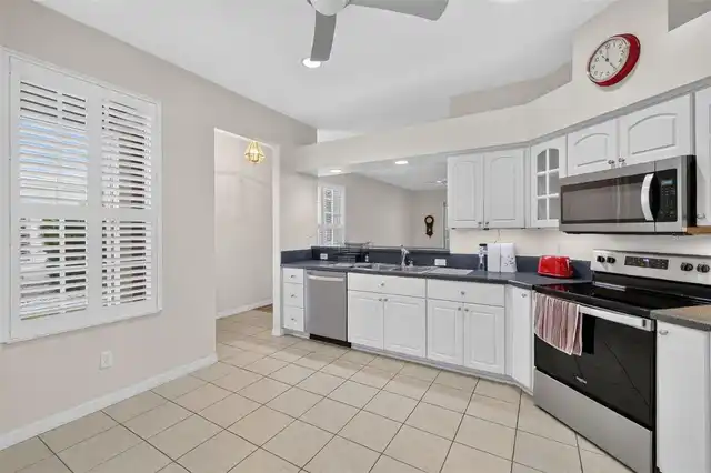Listing Photo 22