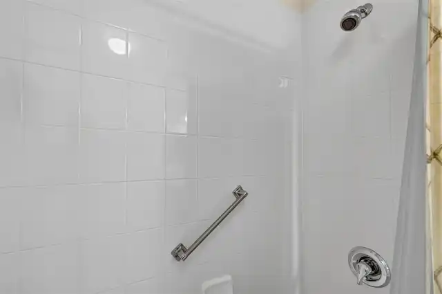 Listing Photo 38