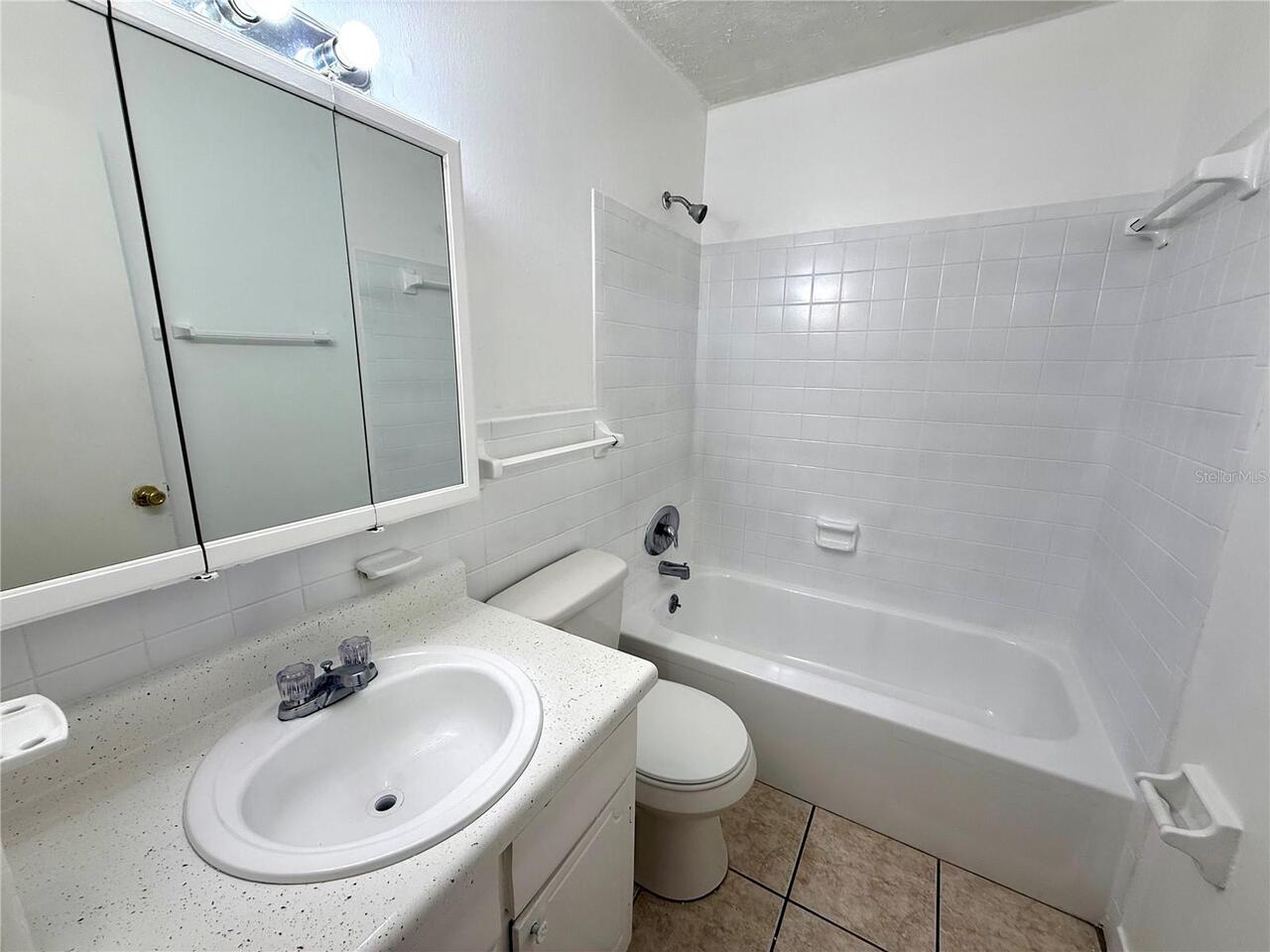Listing Photo 9