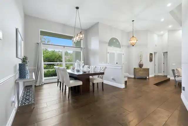 Listing Photo 8