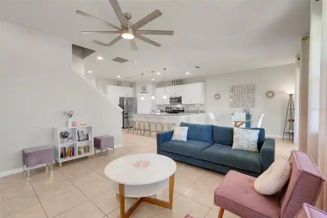 Listing Photo 9