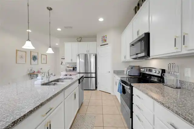 Listing Photo 15