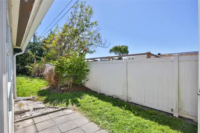 Listing Photo 15