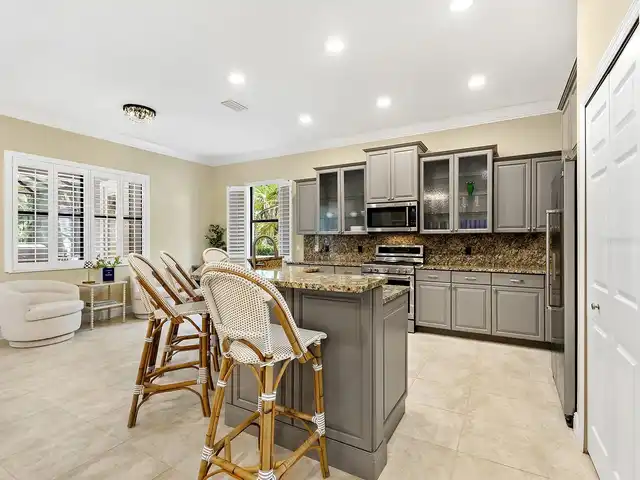 Listing Photo 18