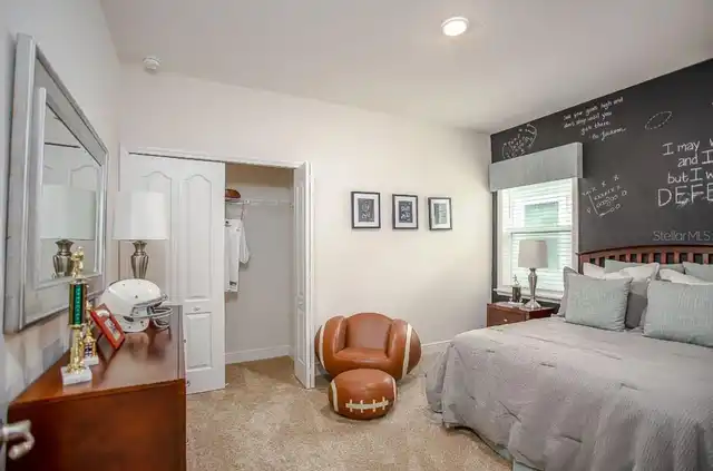 Listing Photo 18