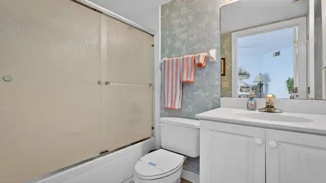 Listing Photo 23