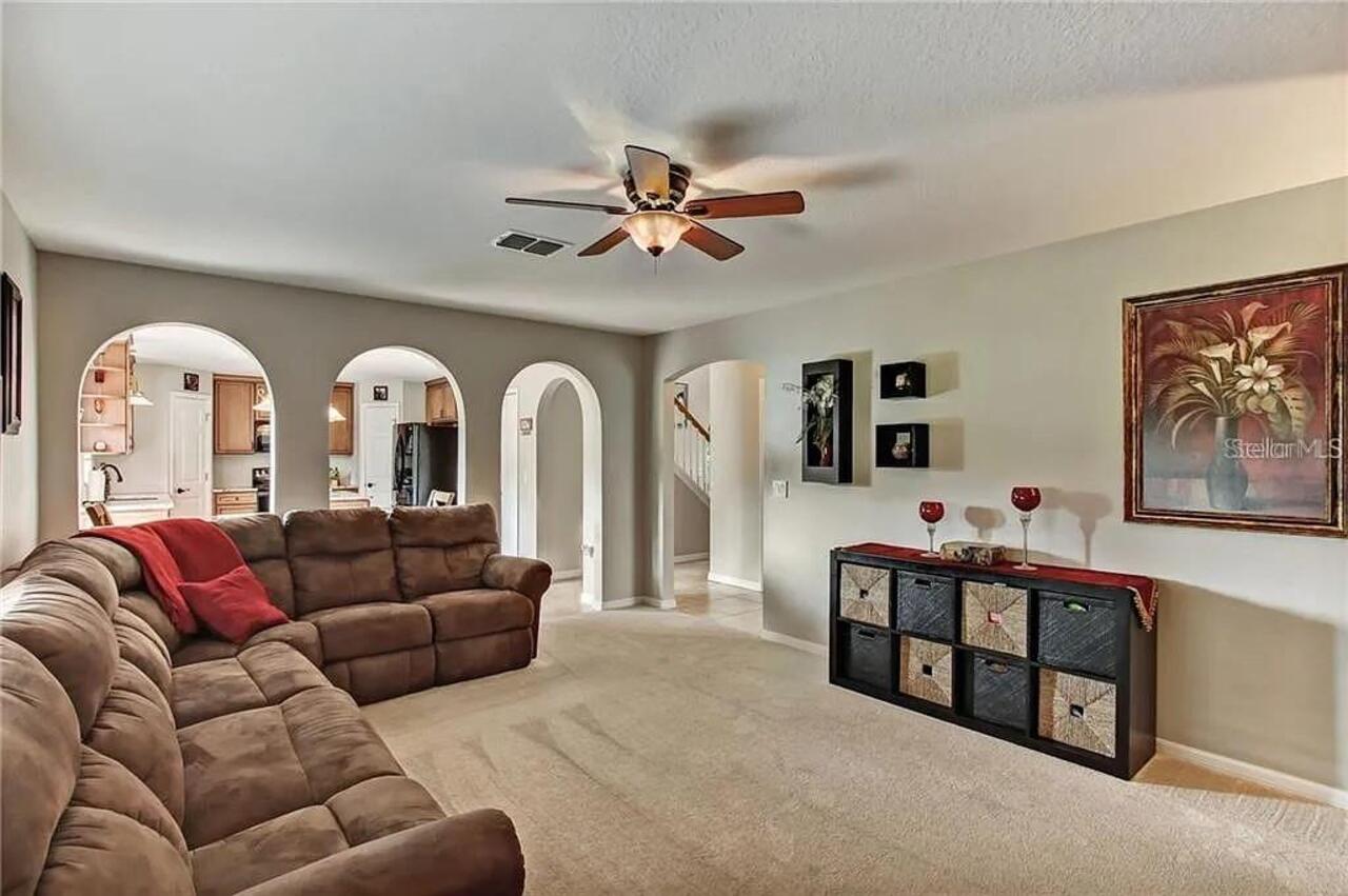 Listing Photo 12