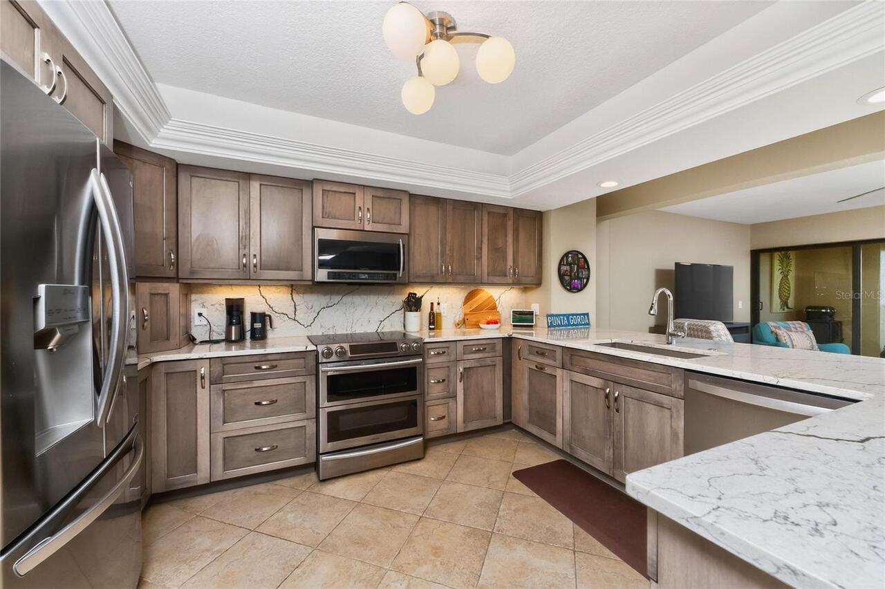 Listing Photo 8