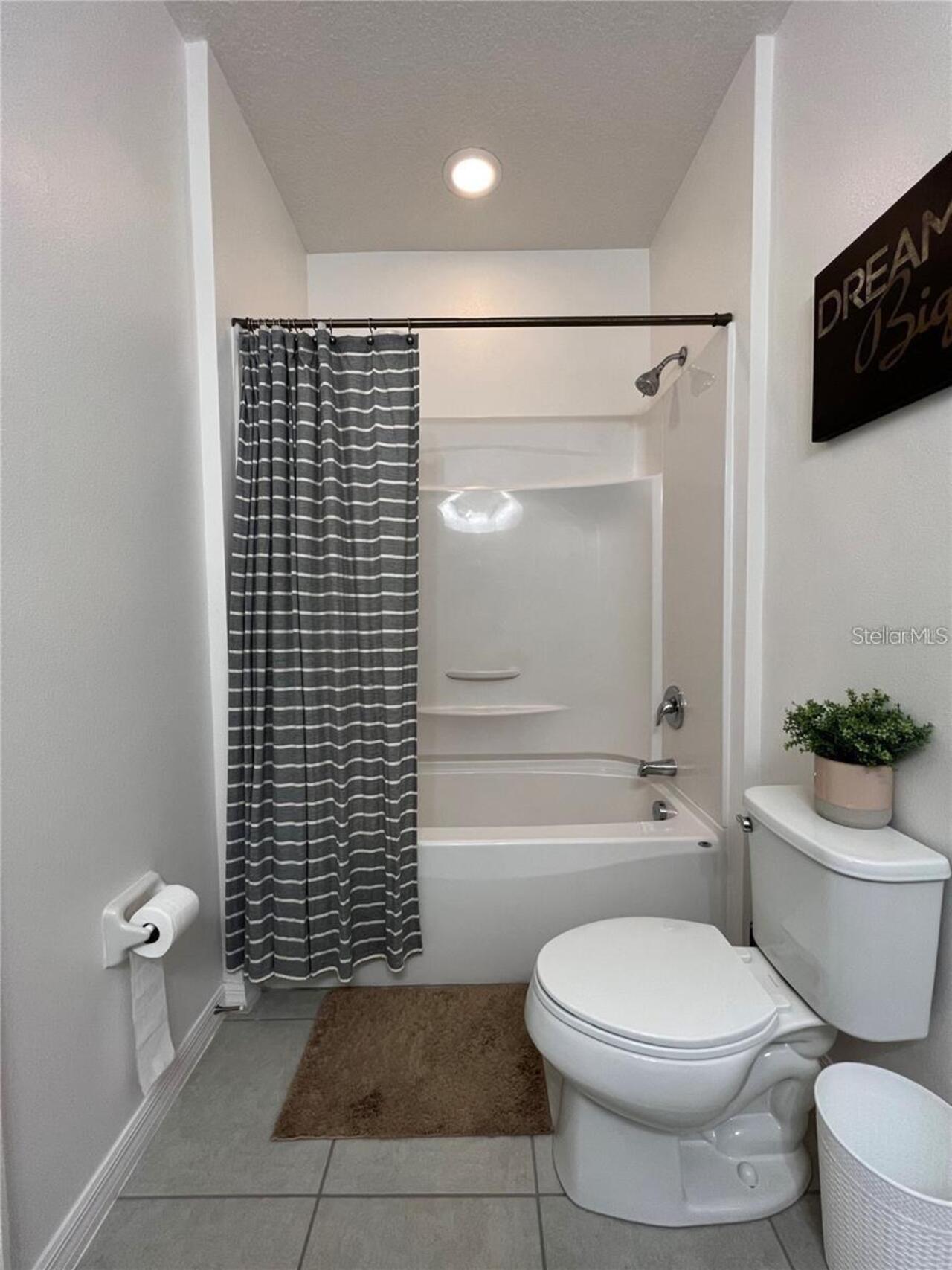 Listing Photo 7