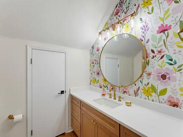 Listing Photo 43