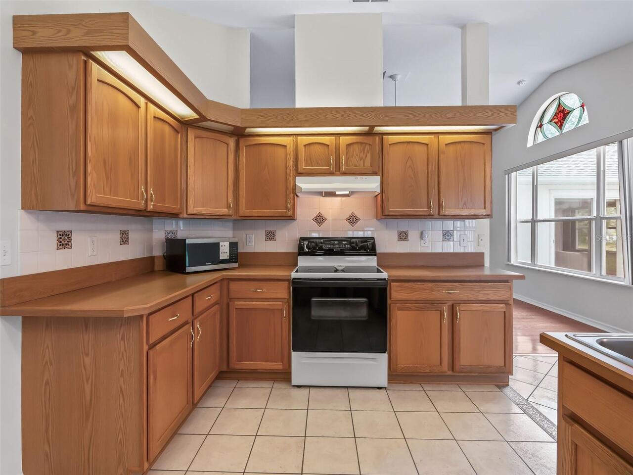 Listing Photo 14