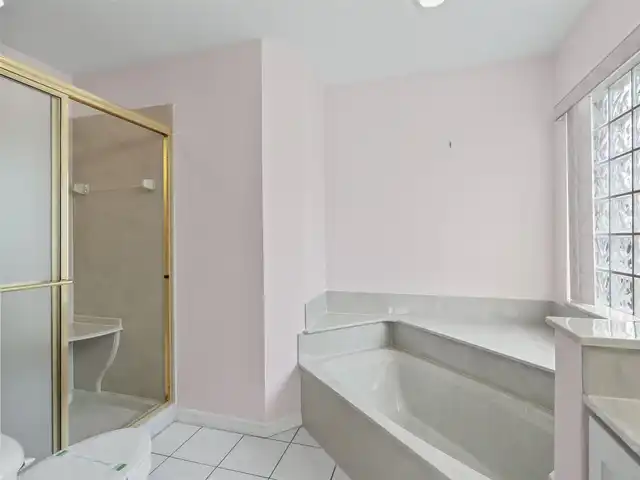 Listing Photo 23