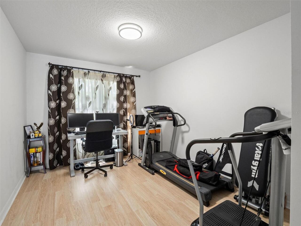 Listing Photo 16
