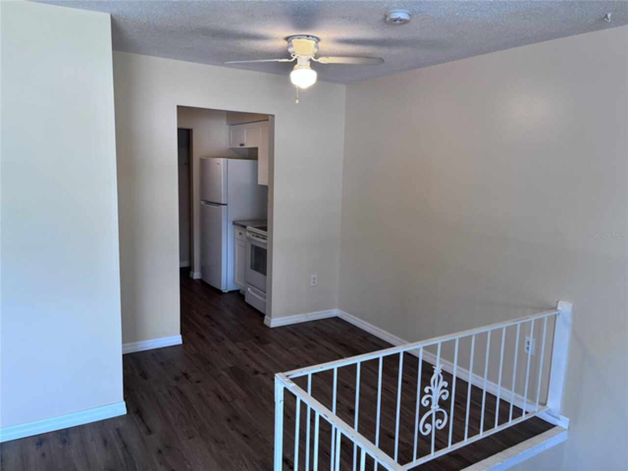 Listing Photo 12