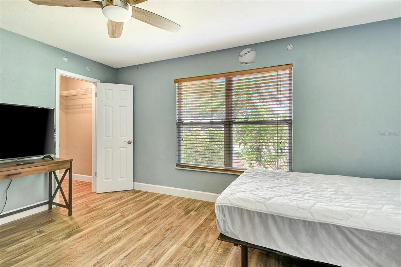 Listing Photo 34