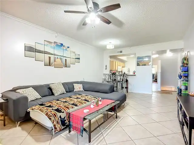 Listing Photo 16