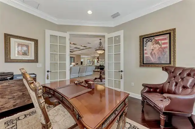Listing Photo 9