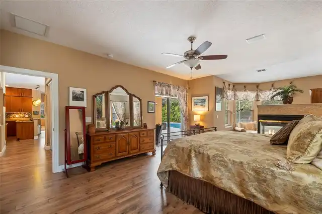 Listing Photo 32