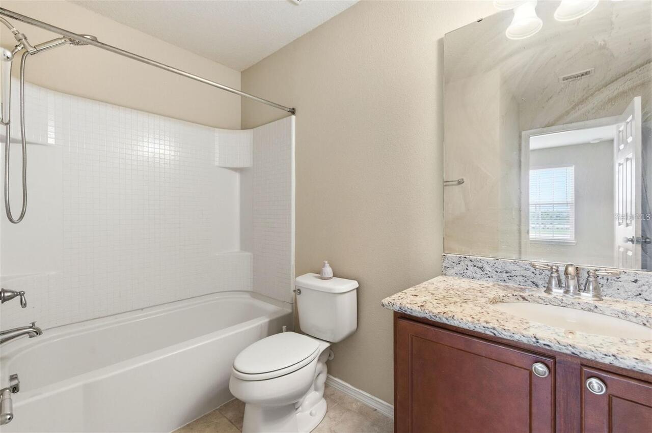 Listing Photo 10