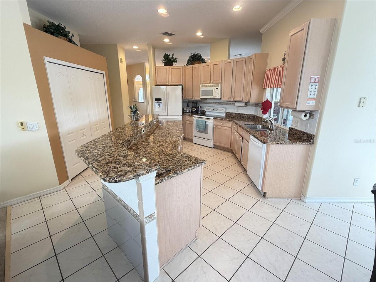 Listing Photo 32