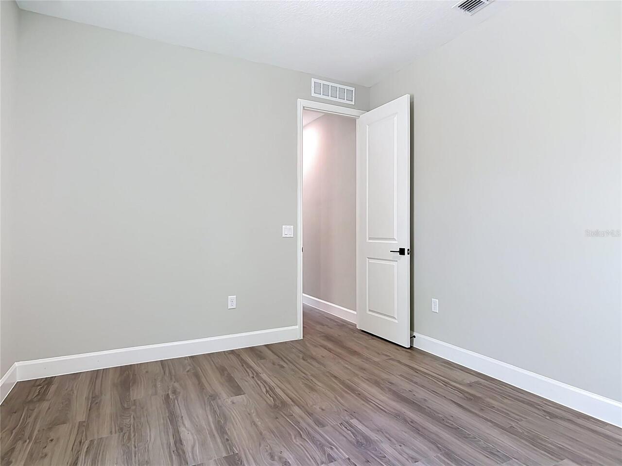 Listing Photo 33