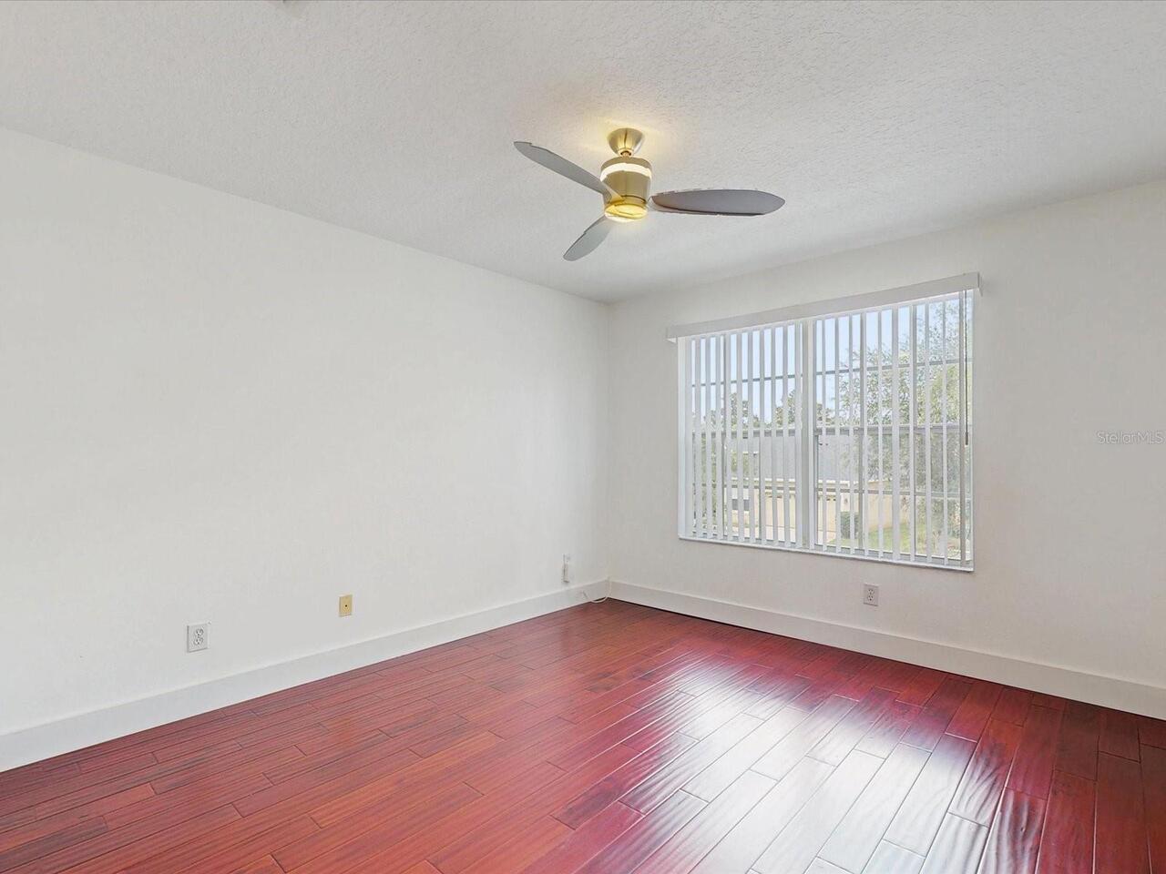 Listing Photo 33