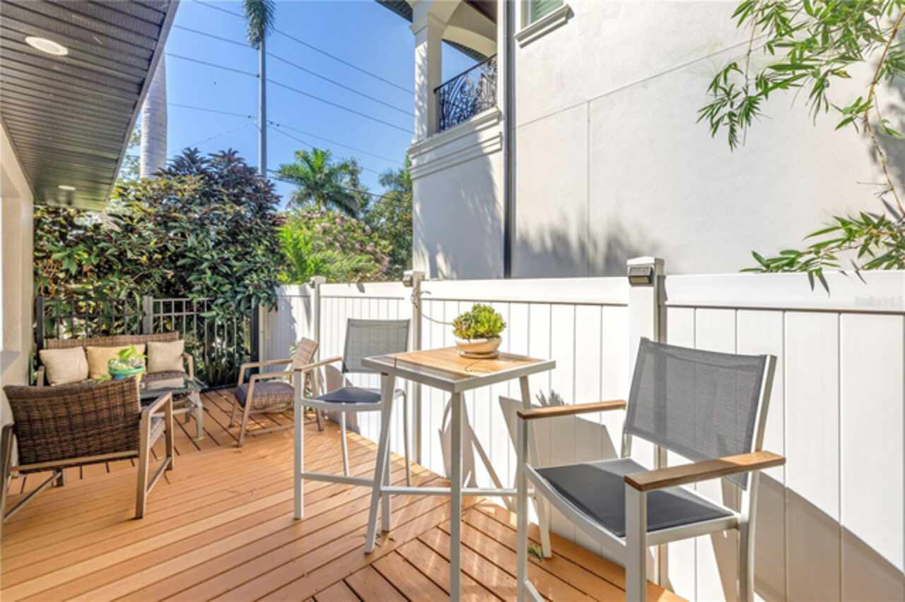 Listing Photo 10