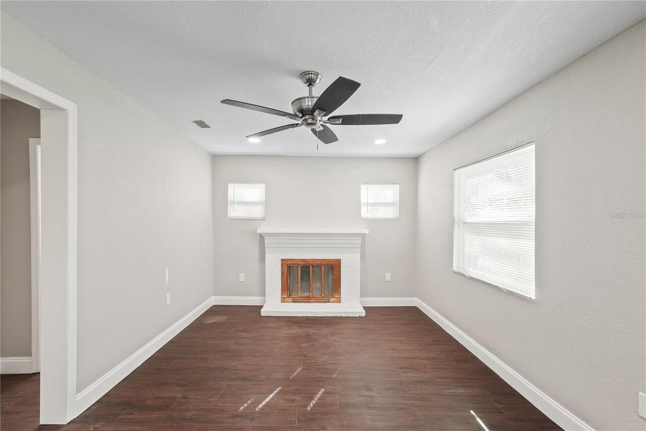 Listing Photo 8