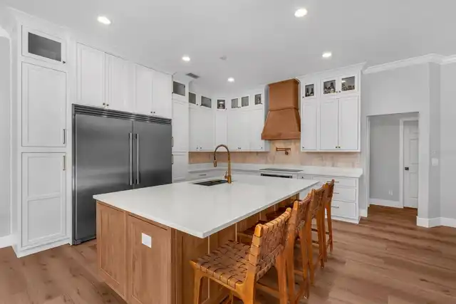 Listing Photo 15