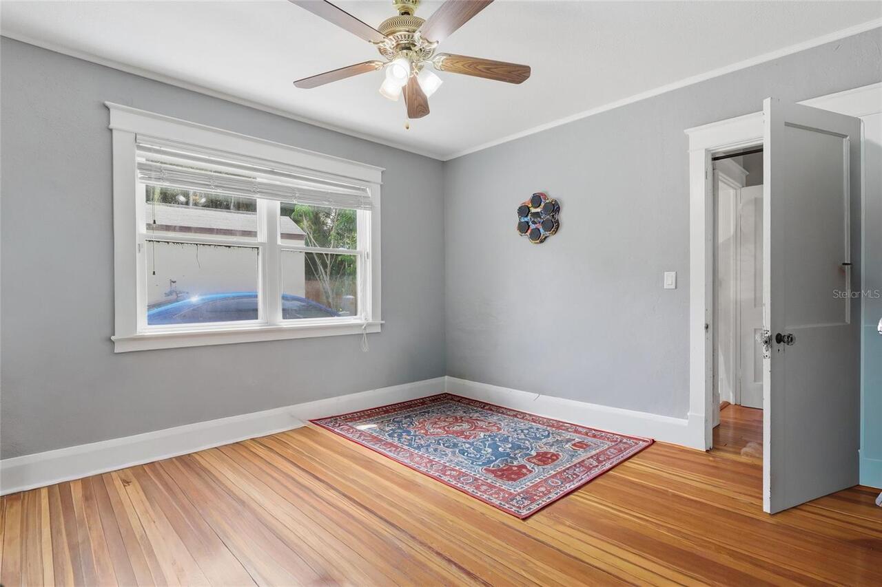 Listing Photo 9