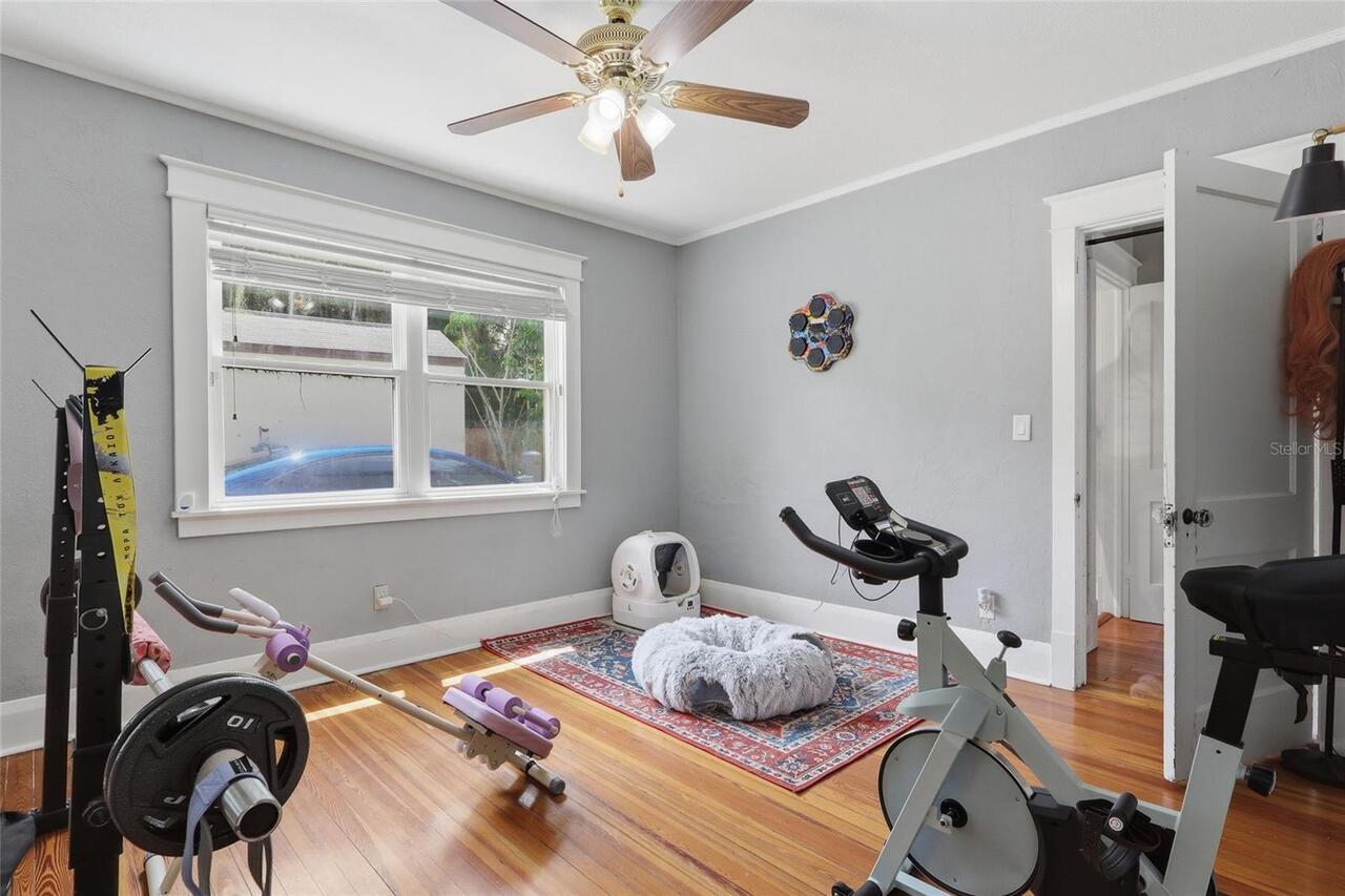 Listing Photo 10