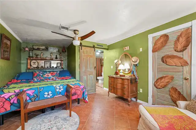 Listing Photo 14
