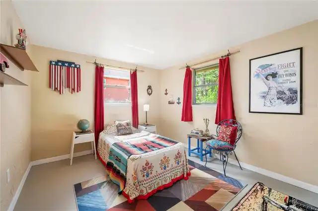 Listing Photo 18