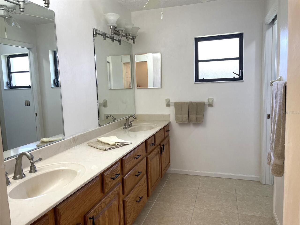 Listing Photo 34
