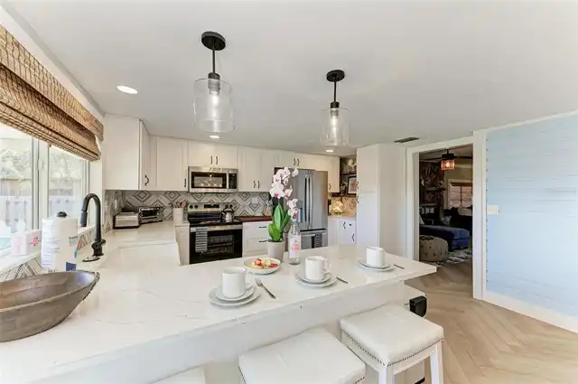 Listing Photo 15