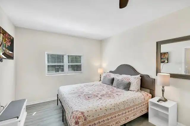 Listing Photo 23