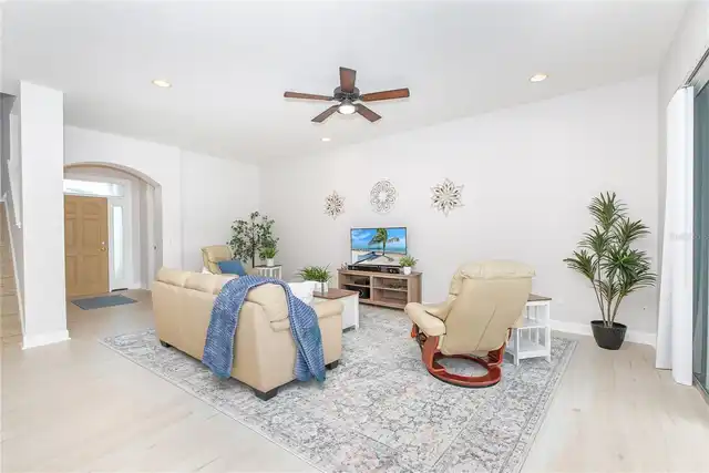 Listing Photo 7