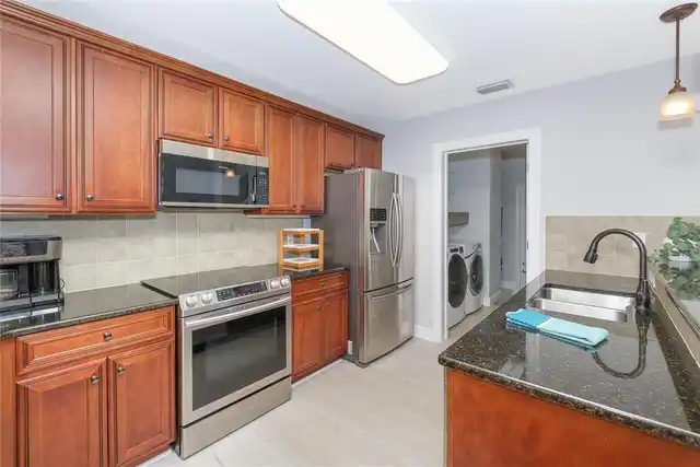 Listing Photo 14