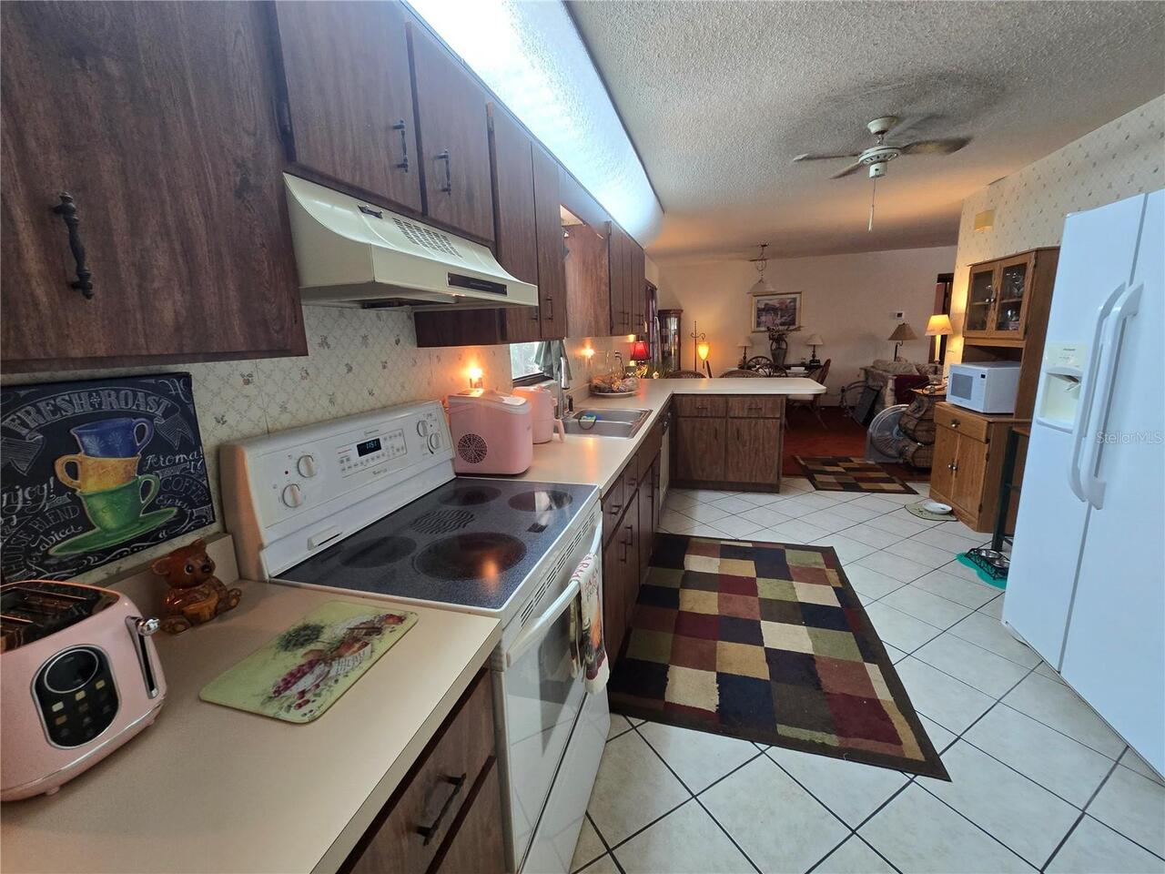 Listing Photo 9