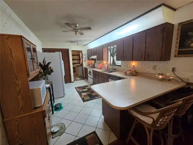 Listing Photo 9