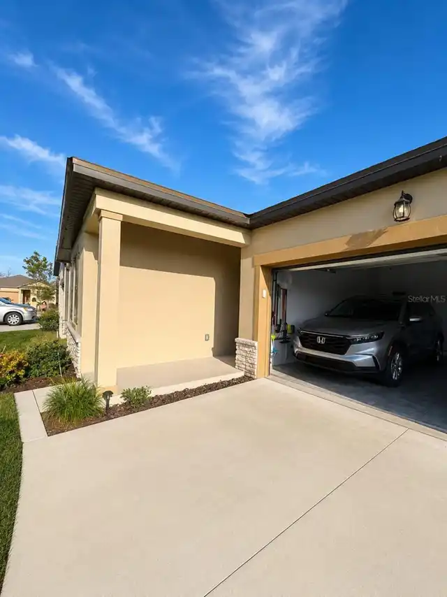 Listing Photo 12